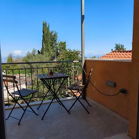 Aria * Tsoukaládhes